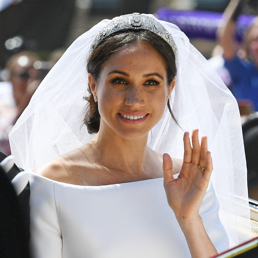 Znamy pierwszy, oficjalny strój Meghan!